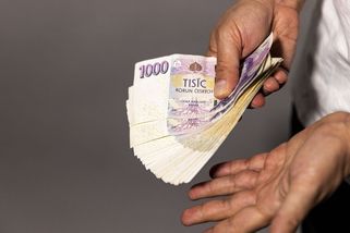 Provize by měly zmizet, poradce má platit klient, říká Spurný z Monety - Seznam Zprávy